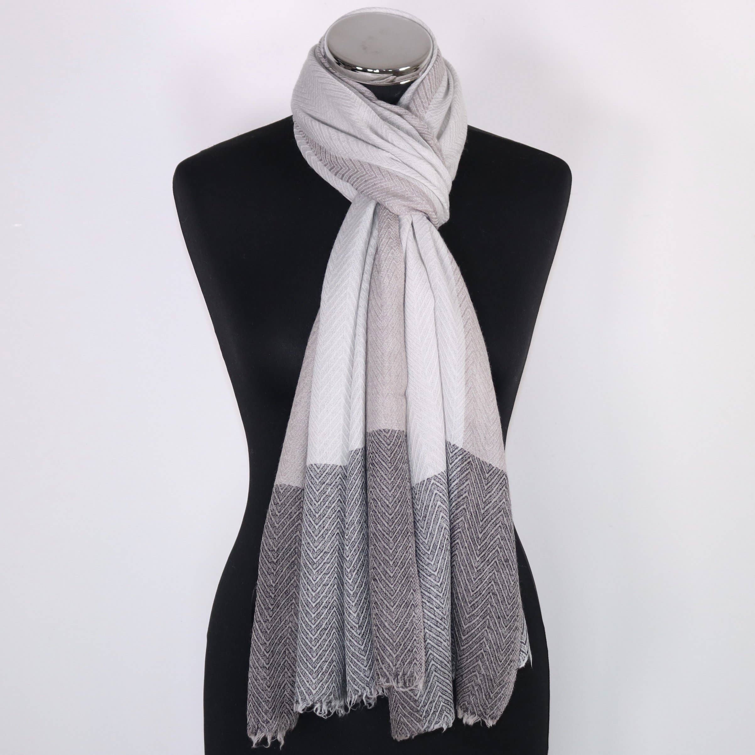 Tivello – wholesale Scarf – Women's – Ava Cashmere Scarf4
