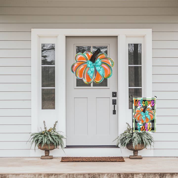 Queen of My Castle Designs - Venta al por mayor Colgador de puerta - Colgador de puerta otoñal, decoración otoñal, colgador de puerta con forma de calabaza (C (copia)1