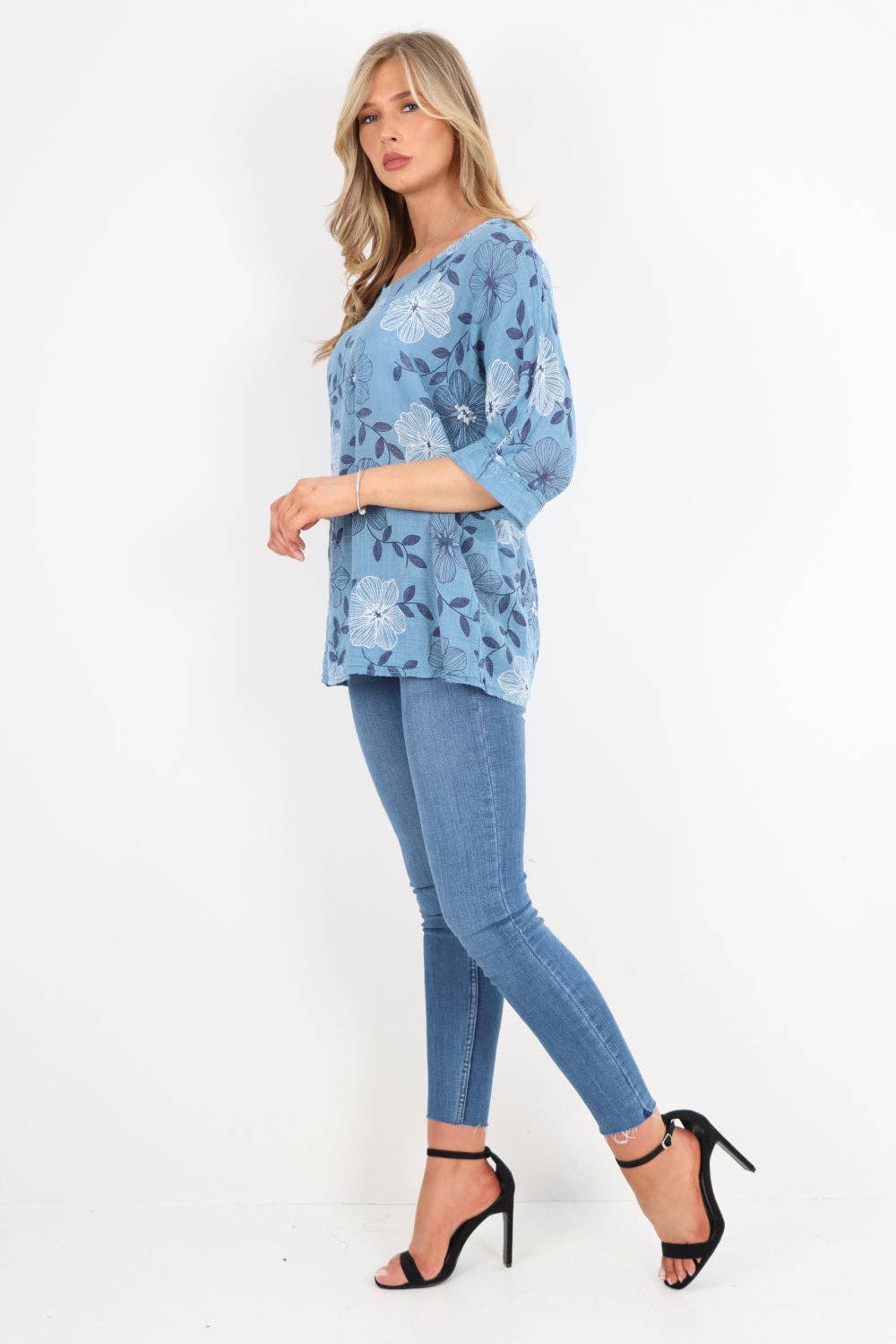 Miss Bold – Engroshandel Tunika - Dame – Italiensk bomuldsoverdel med blomsterprint10