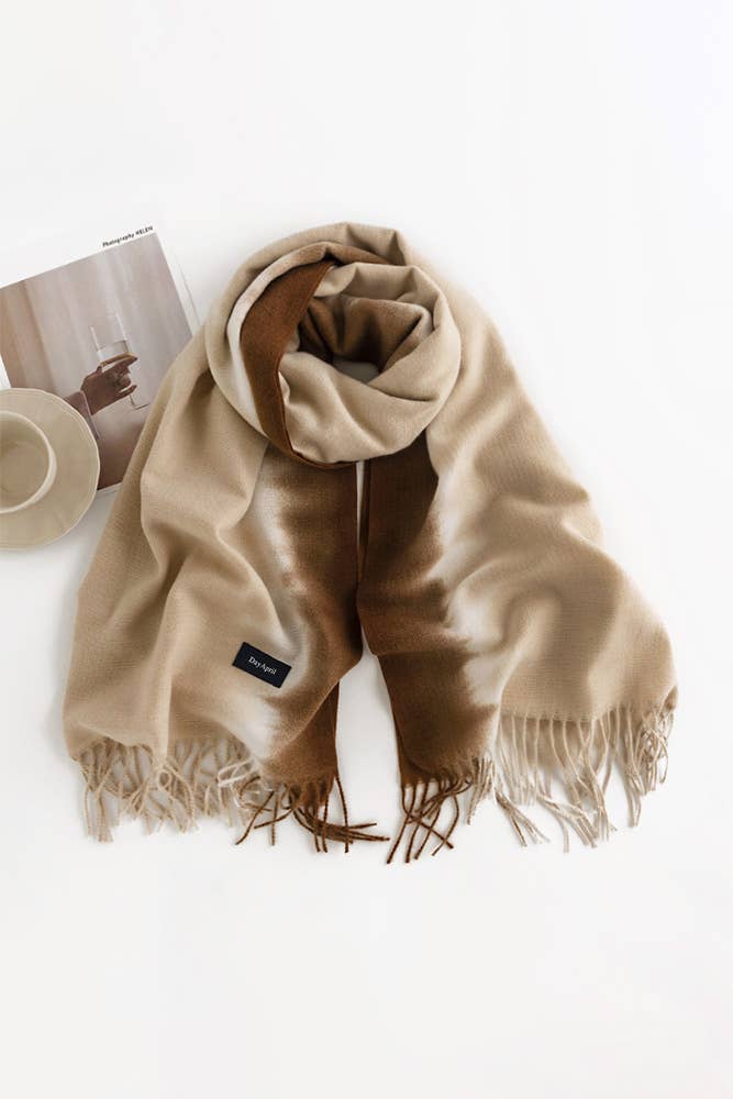 UNISHE - Wholesale Scarf - Women's - Gradient Color Fringe Scarf MOQ 3pcs ZK2140