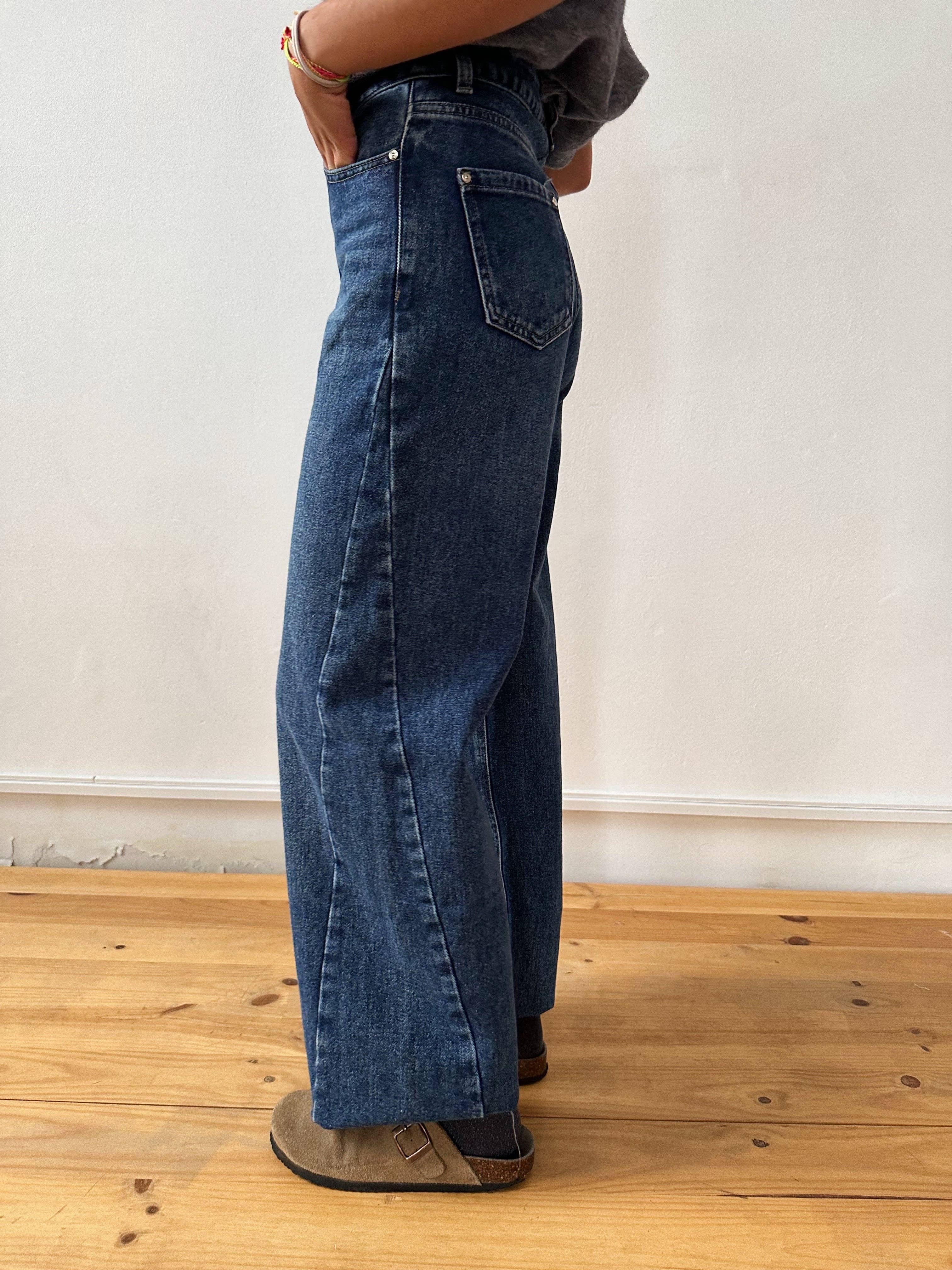 MindTraveler - Vente Jean – femme - Jean taille haute Nicole couleur foncée avec détails sur les coutures latérales5