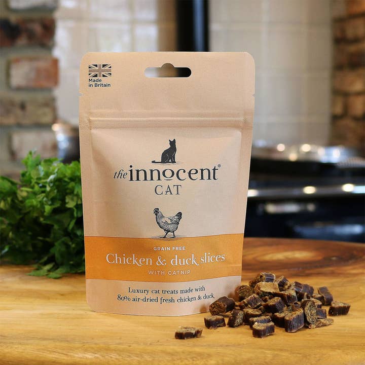 Lords and Labradors – wholesale Pet treats – Cat – The Innocent Cat Chicken and Duck Slices With Catnip