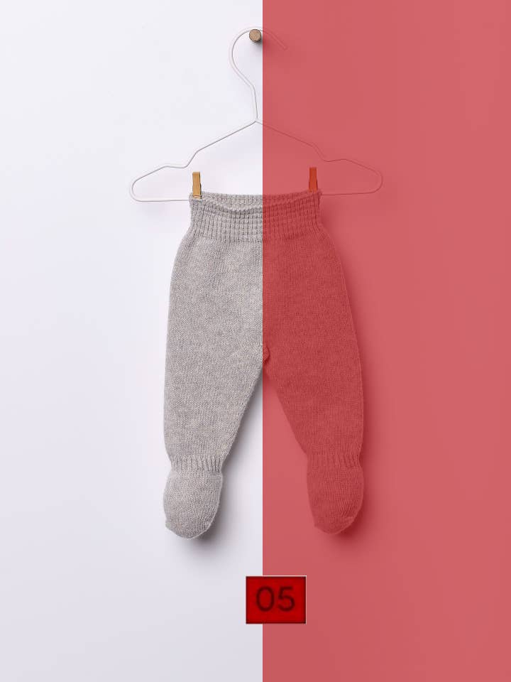 Wedoble: sustainable children's fashion – wholesale Trousers – Baby – Trousers with feet knitted in merino wool | SNOWFLAKE3