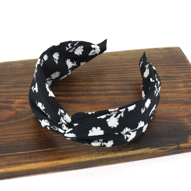 Pretty Persuasions – wholesale Fashion headband – women's – HR25030 Handmade Floral Pattern Twisted Headband0