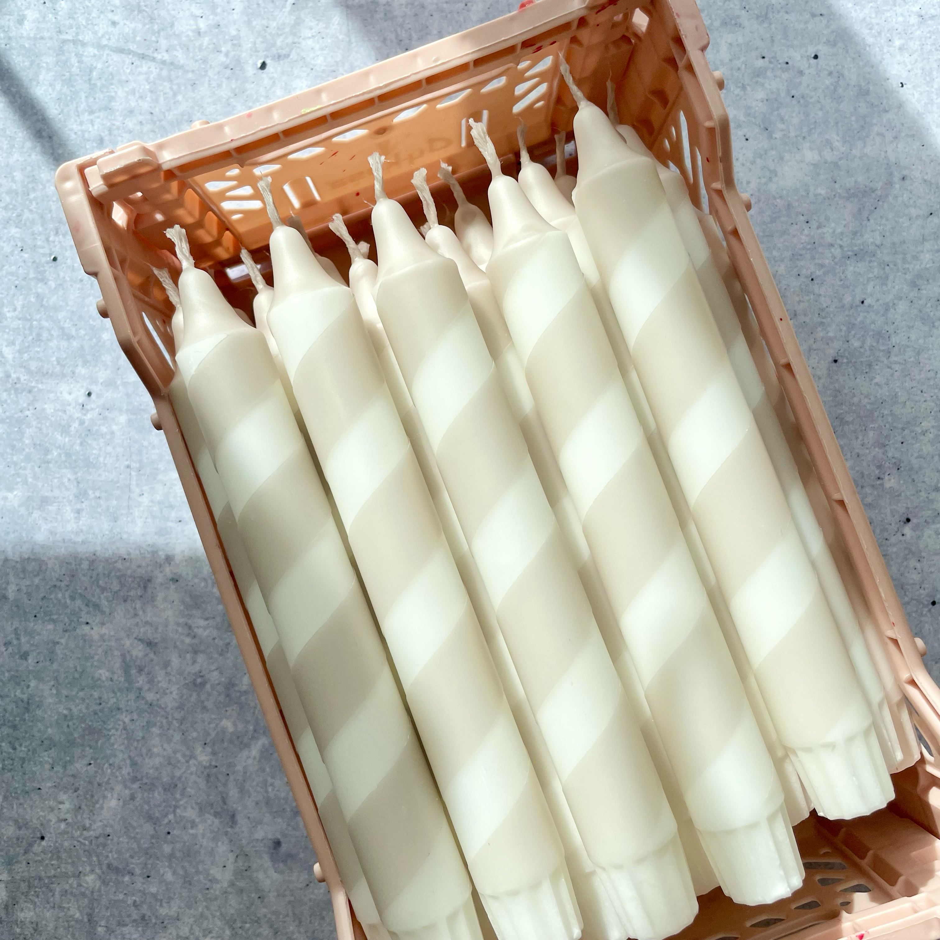 Wolkenreich - Wholesale Tapered Candle/Candlestick - Dip Dye Candles | Swirl beige | Set of 42