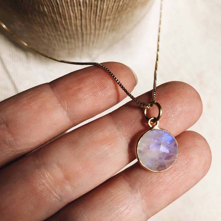 Sierlijke maansteenketting voor dames, edelsteenketting voor wholesale door Farmhouse Moon