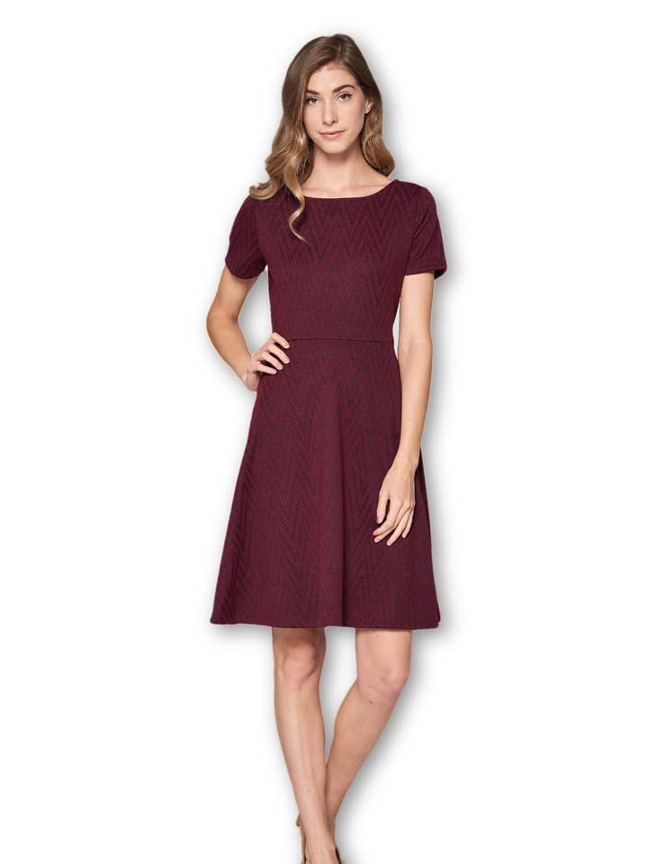 Made in USA - Abito moderno con scollo a barchetta per la vendita all'ingrosso da parte di LKLUV