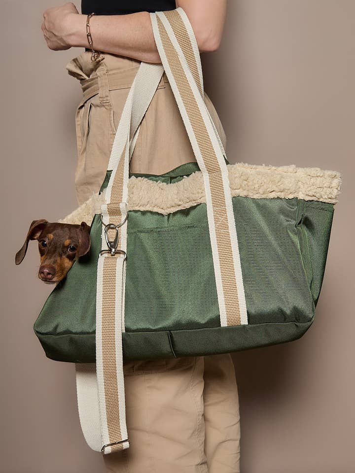 Grøn vandtæt kabinekuffert LUMA for engroshandel hos The Striped Dog