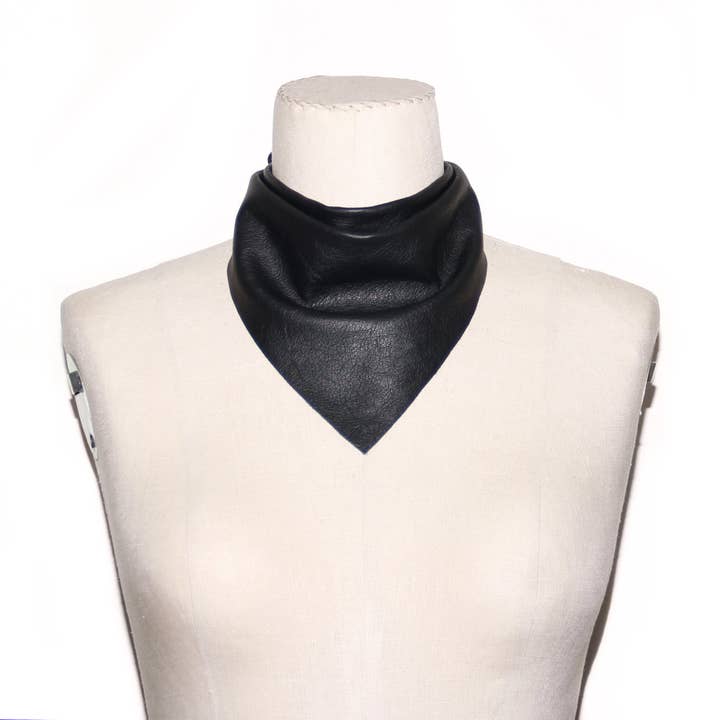 Audio Helkuik – wholesale Bandana – Unisex – Leather Bandana1