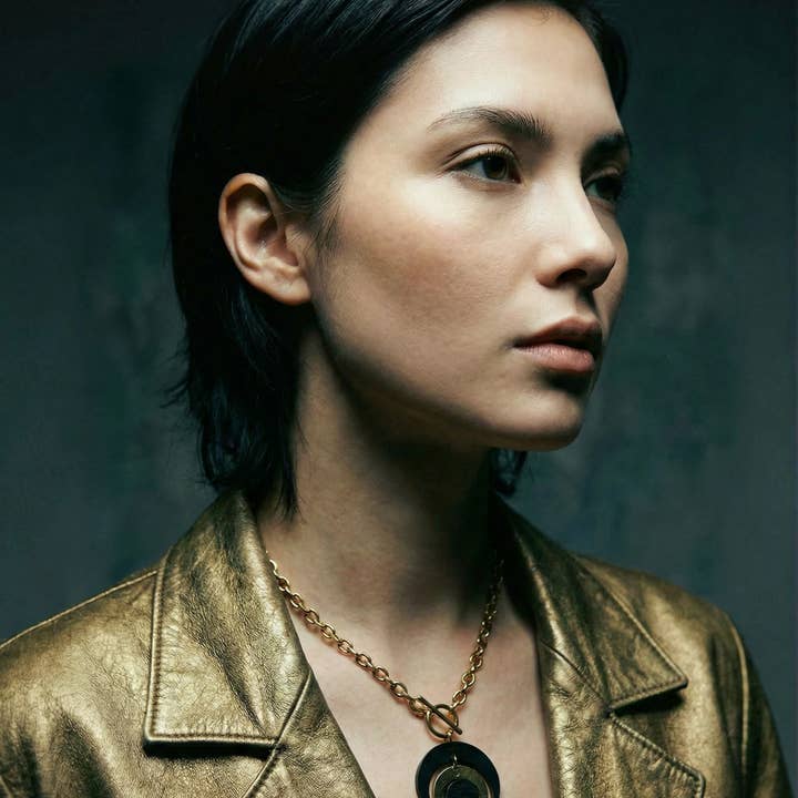 Lawless - Wholesale Pendant/Charm Necklace - Luna Phase Toggle Necklace - 30mm Black / Gold2