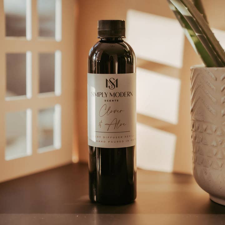 Luxus-Elektrischer Diffuser | 8 OZ Nachfüllung für den Großhandel von Simply Modern Scents