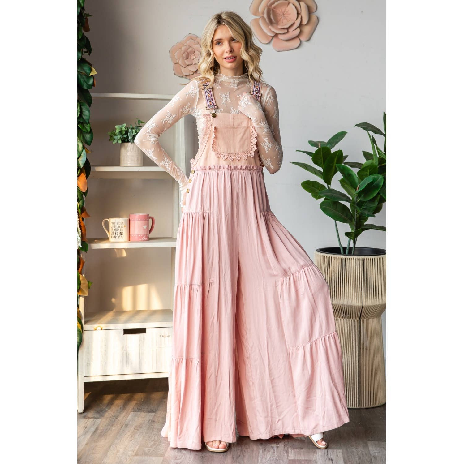 Veveret – Macacão - Mulher por atacado – Macacão fluido com alças bordadas14