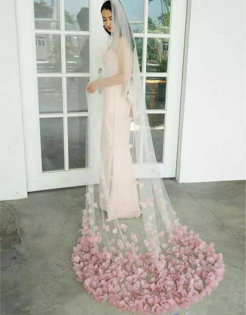 PETRA KARA BRIDAL - Venta al por mayor Velo - Mujer - Velo de boda con flores 3D en preventa3