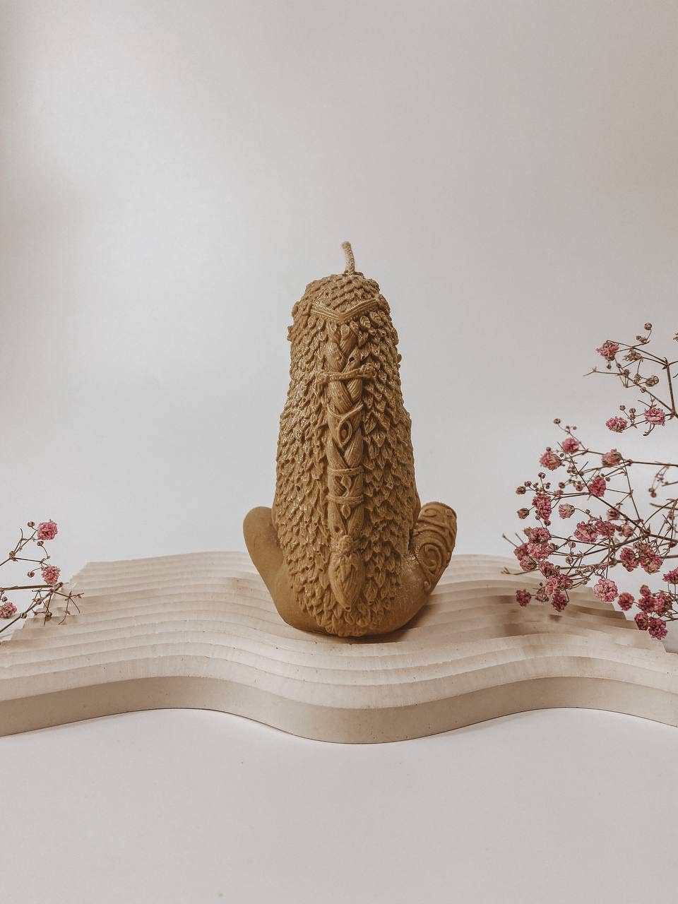 whatever workshop - Wholesale Novelty Candle - Beeswax candle Goddess of the earth Gaia3