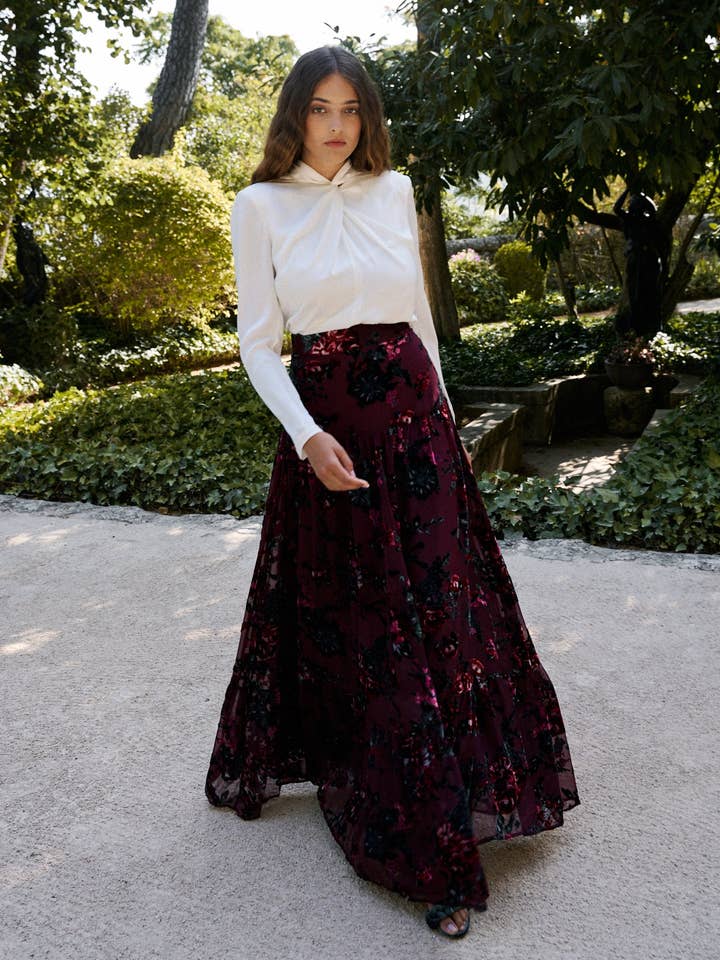 Bruna - Venta al por mayor Falda - Mujer - Falda Lulu · Madame ·