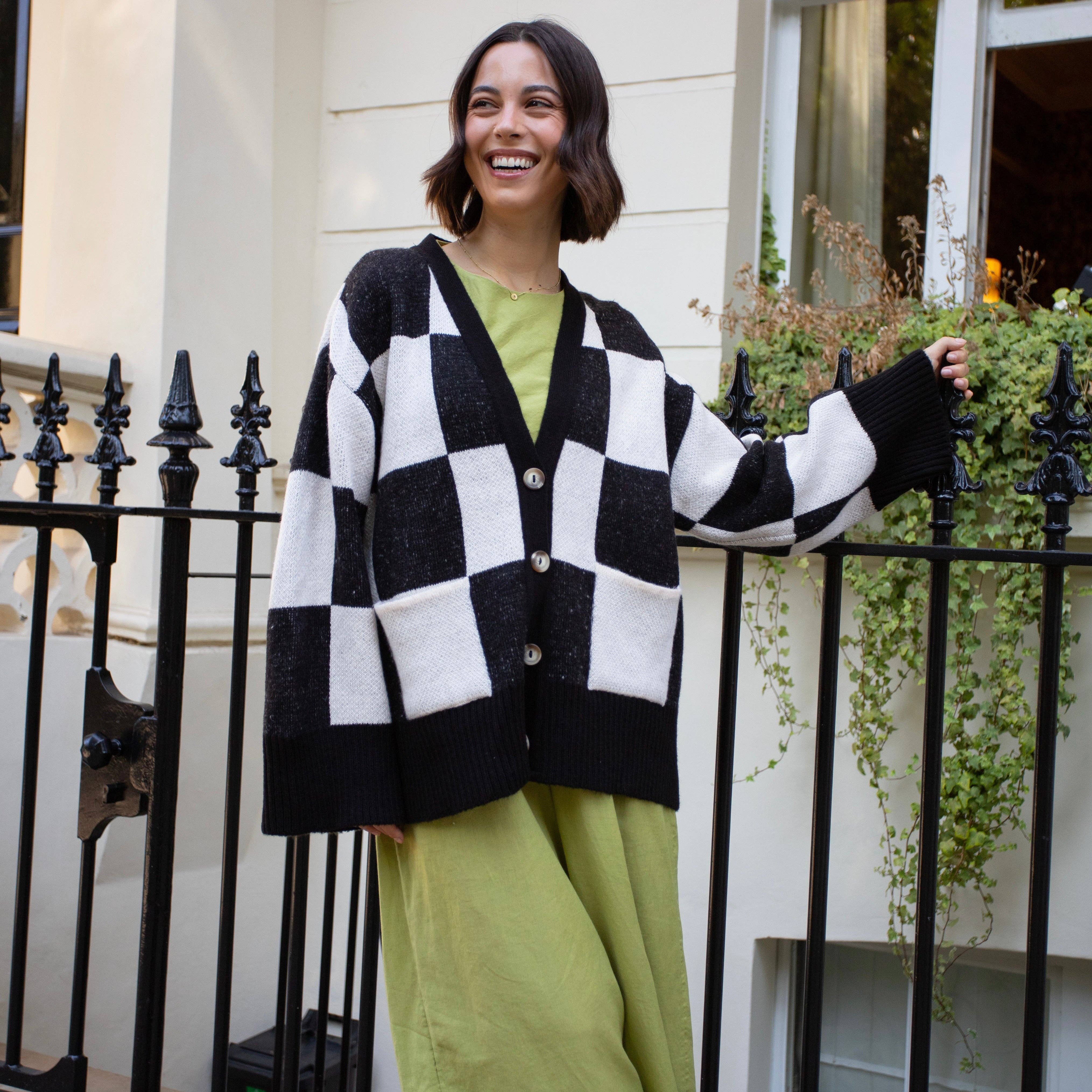 Cara & The Sky – wholesale Cardigan – Women’s – Candice Checked Oversized Chunky Cardigan - Black & White14