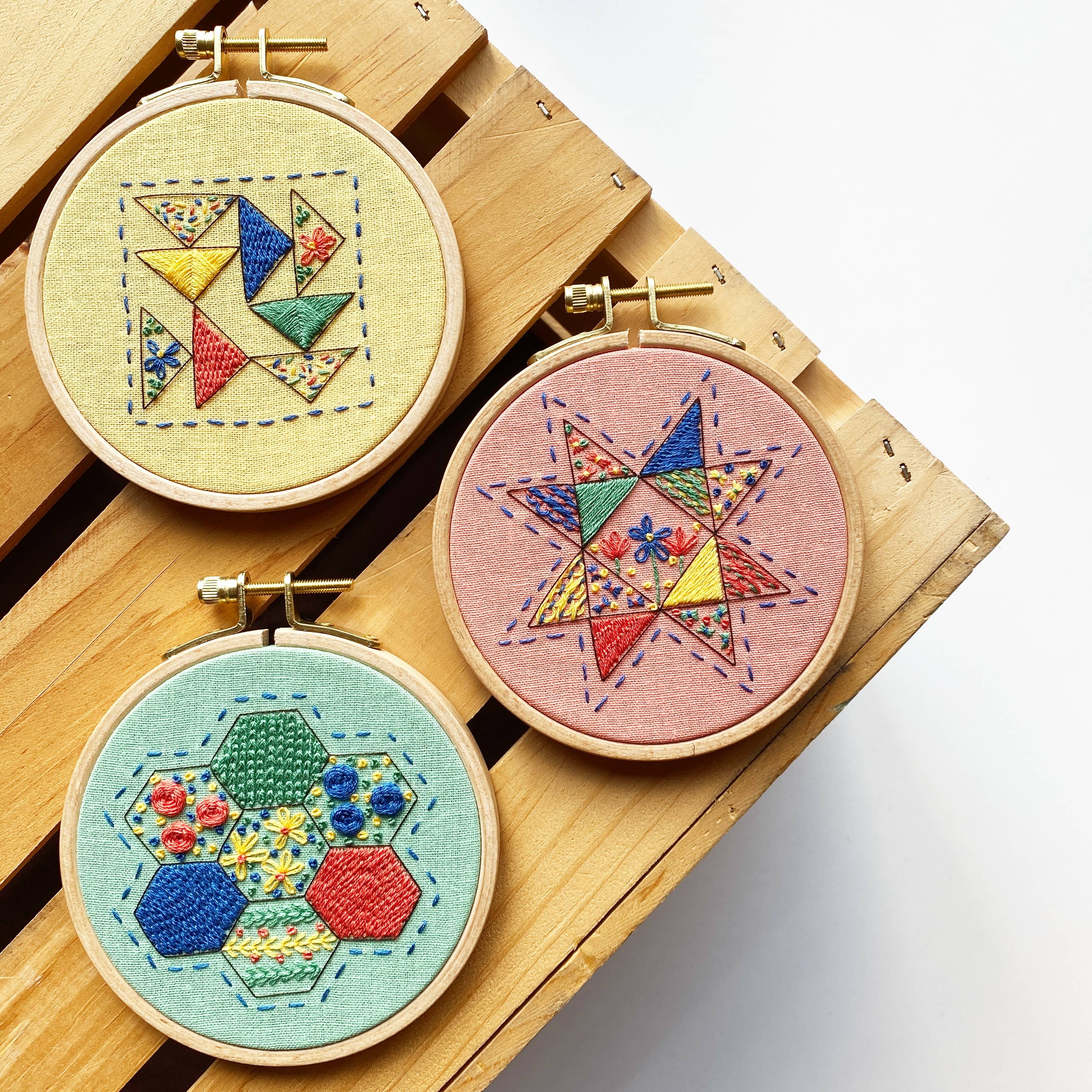 Rosanna Diggs Embroidery – Material para bordar/ponto de cruz por atacado – Kit de bordado Hexie Harmony Modern Sampler para iniciantes9