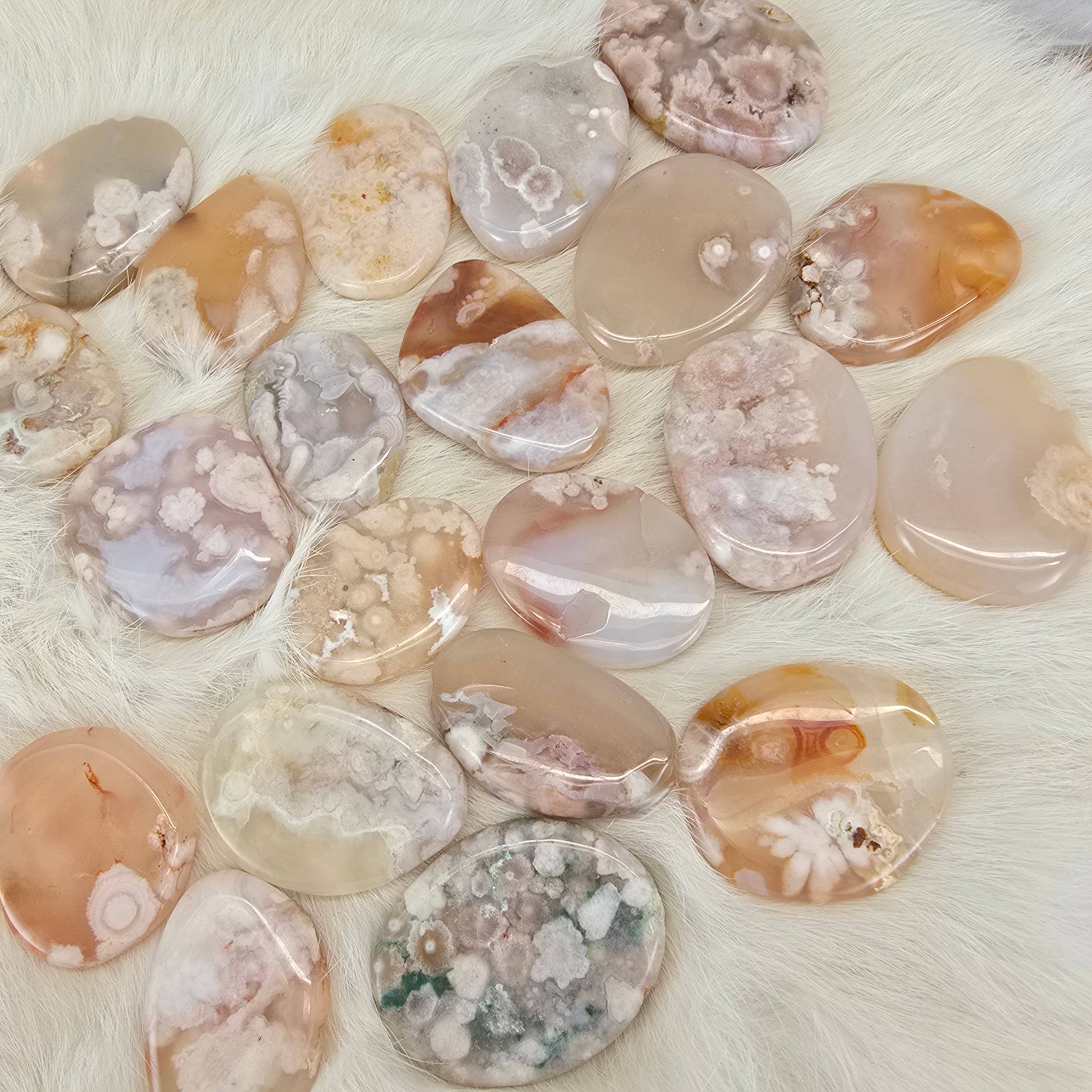 Aquamarine Daydream Wholesale - Wholesale Spiritual Stone/Crystal - .5 Kilo Flower Agate Flat Palm Stones ~ Bulk Crystals 1