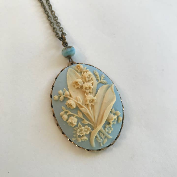 Botanical Bird - Wholesale Pendant/Charm Necklace - Light Blue Lily Of The Valley Cameo Necklace, large cameo