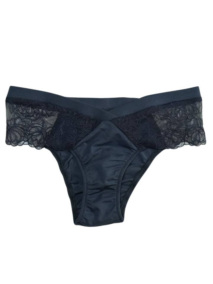 BIKINI COQUIN OU SYMPA pour la vente par MERRI Intimates