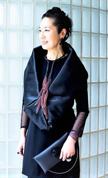 Rosalba Galati SRL - Wholesale Beaded/Pearl Necklace - Feather8