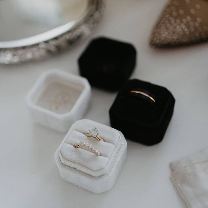The Whole Bride - Wholesale Jewellery box/organiser - Luxe Velvet Ring Box - Midnight2