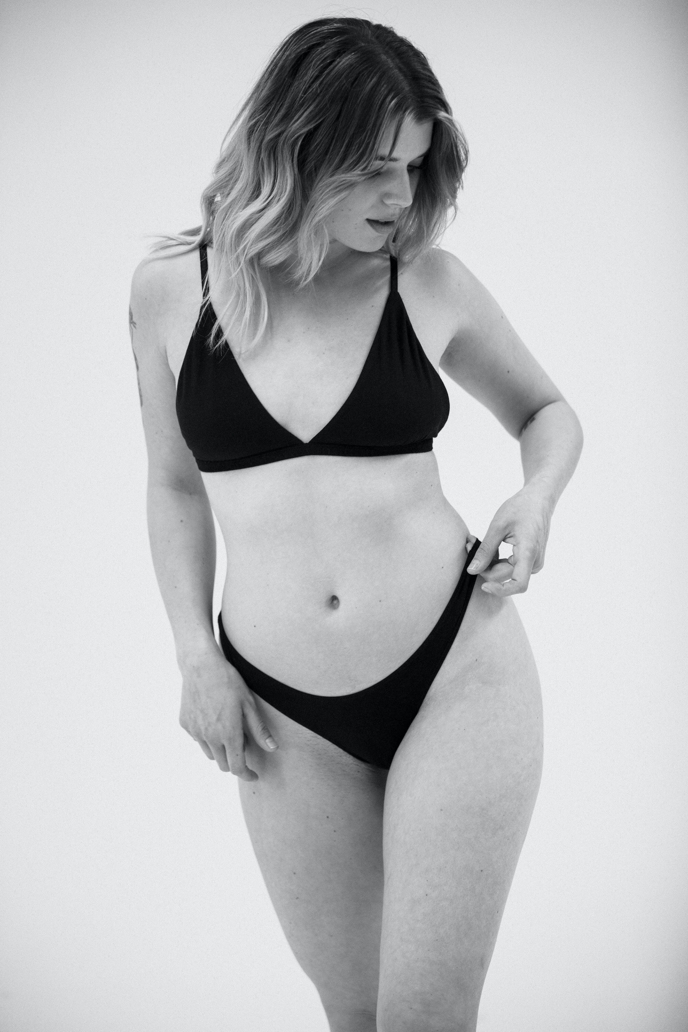 Negro Bralette Triangle Negro de venta al por mayor en Faire10