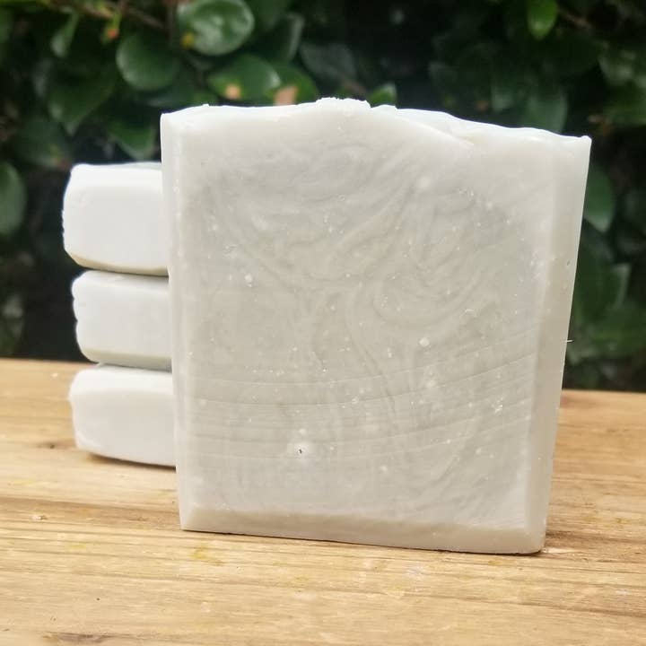 Savon en barre artisanal Cool Breeze pour la vente par Green Iguana Bath