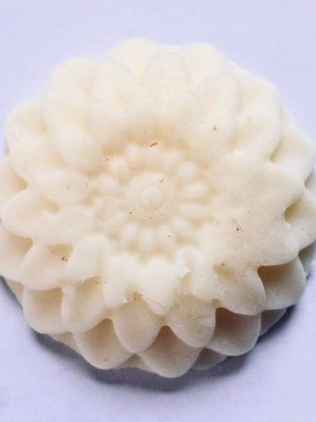 Lotion en barre lavande et camomille pour la vente par Moonstone Garden