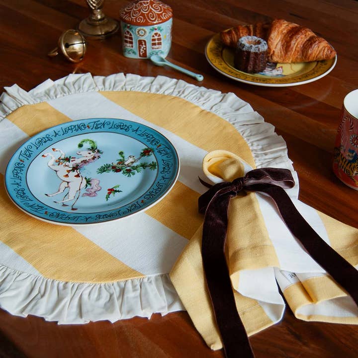 Rund rynkad bordstablett - Gul för wholesale av Evie and Skye Limited