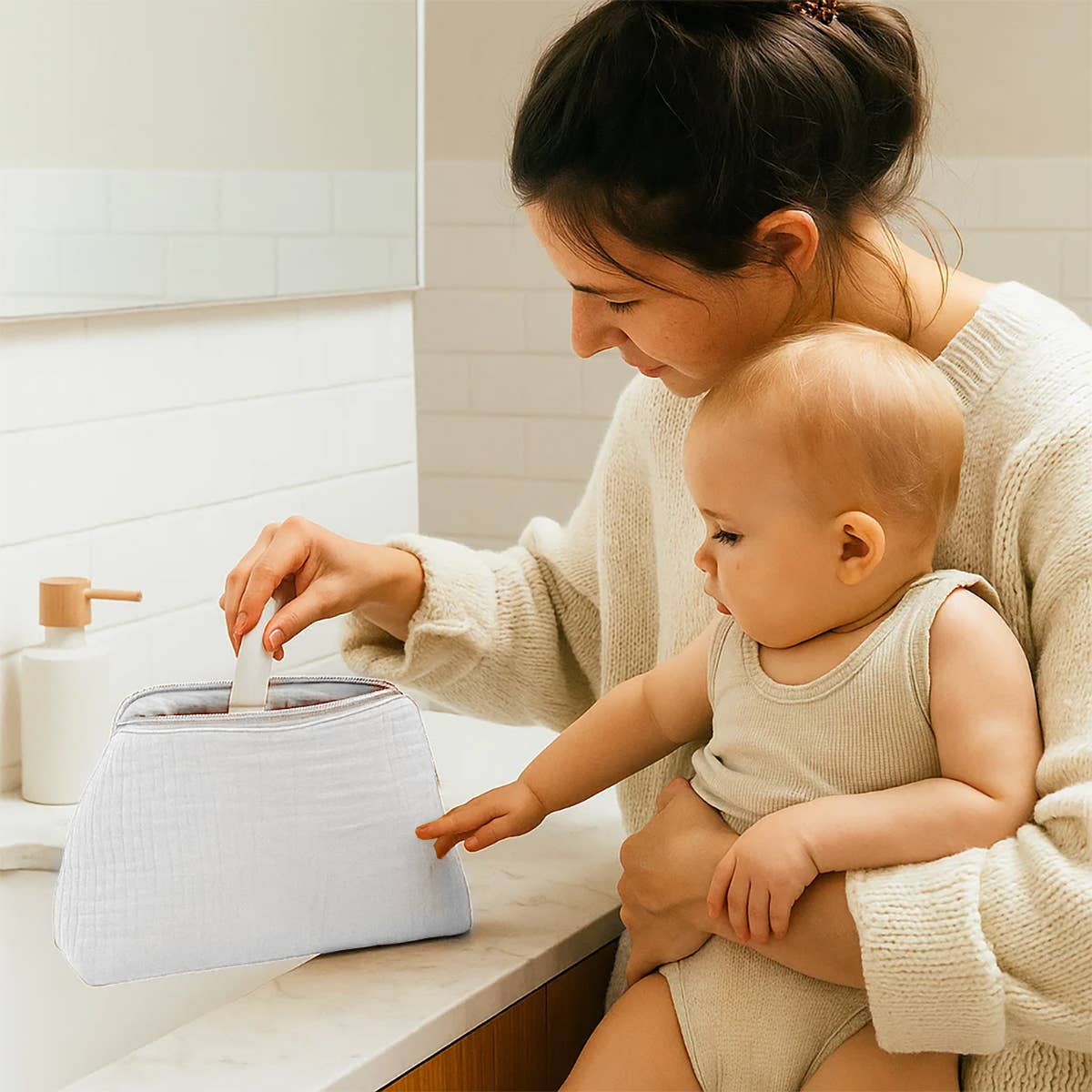 PAPATE - Wholesale Toiletry Bag - Women's - Organic Cotton Toiletry Bag -  White3