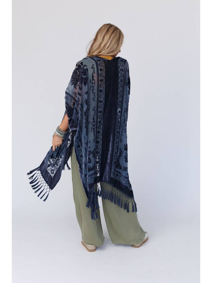 Three Bird Nest - Wholesale Kimono - Women's - Crushin' On You Velvet Kimono - Navy Blue