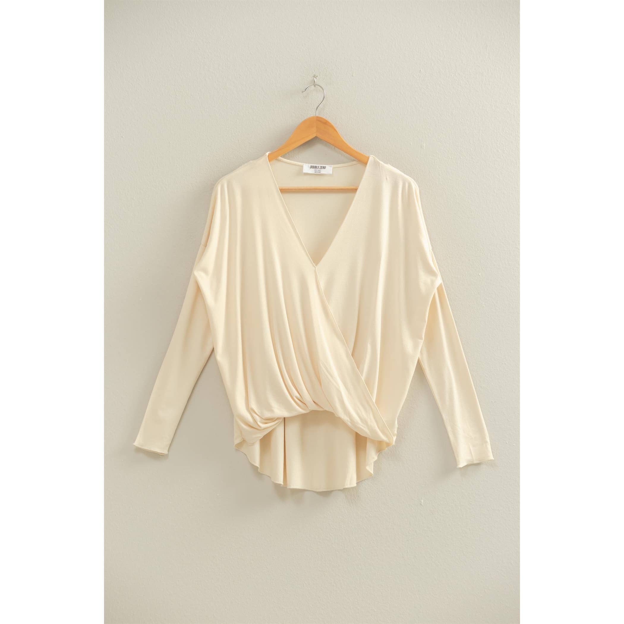 Double Zero - Vendita all'ingrosso Camicia - Donna - Top a maniche lunghe drappeggiato19