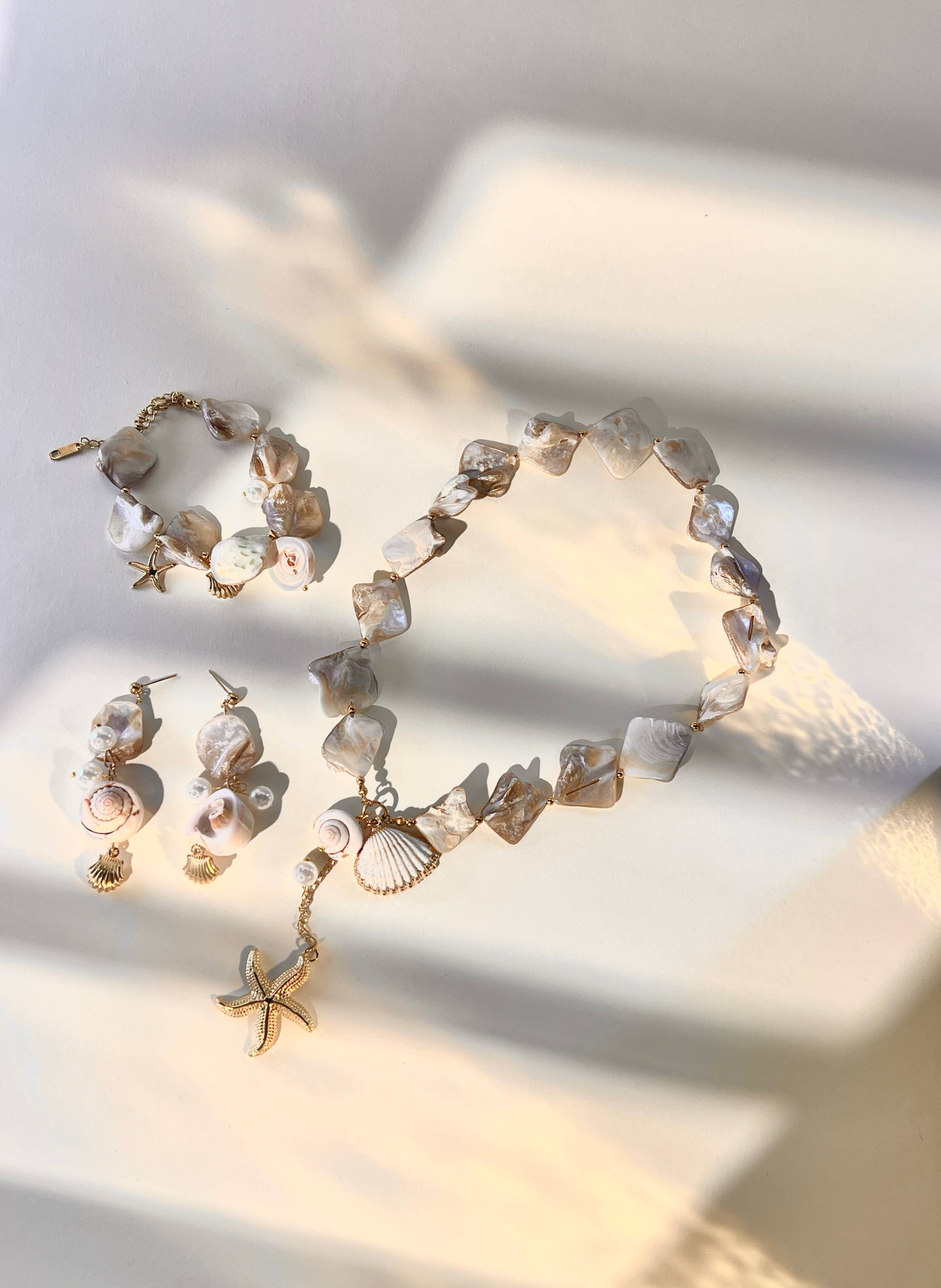 COSMOS - Wholesale Locket Necklace - Shell & Starfish Necklace – Natural Mother of Pearl1