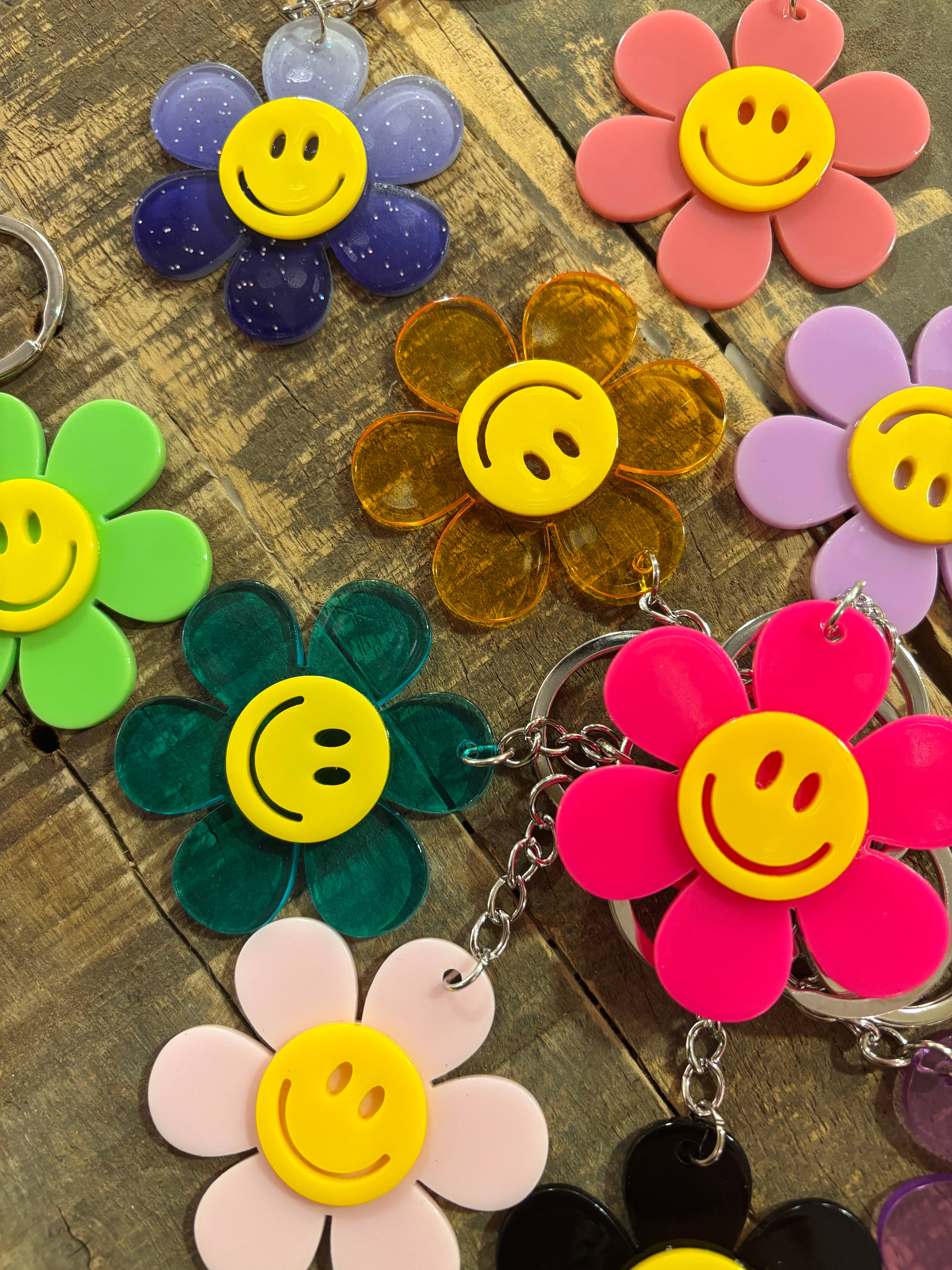 Lourens Exclusive - Wholesale Keychain - Women's - Keychain cheerful flower-smiley1
