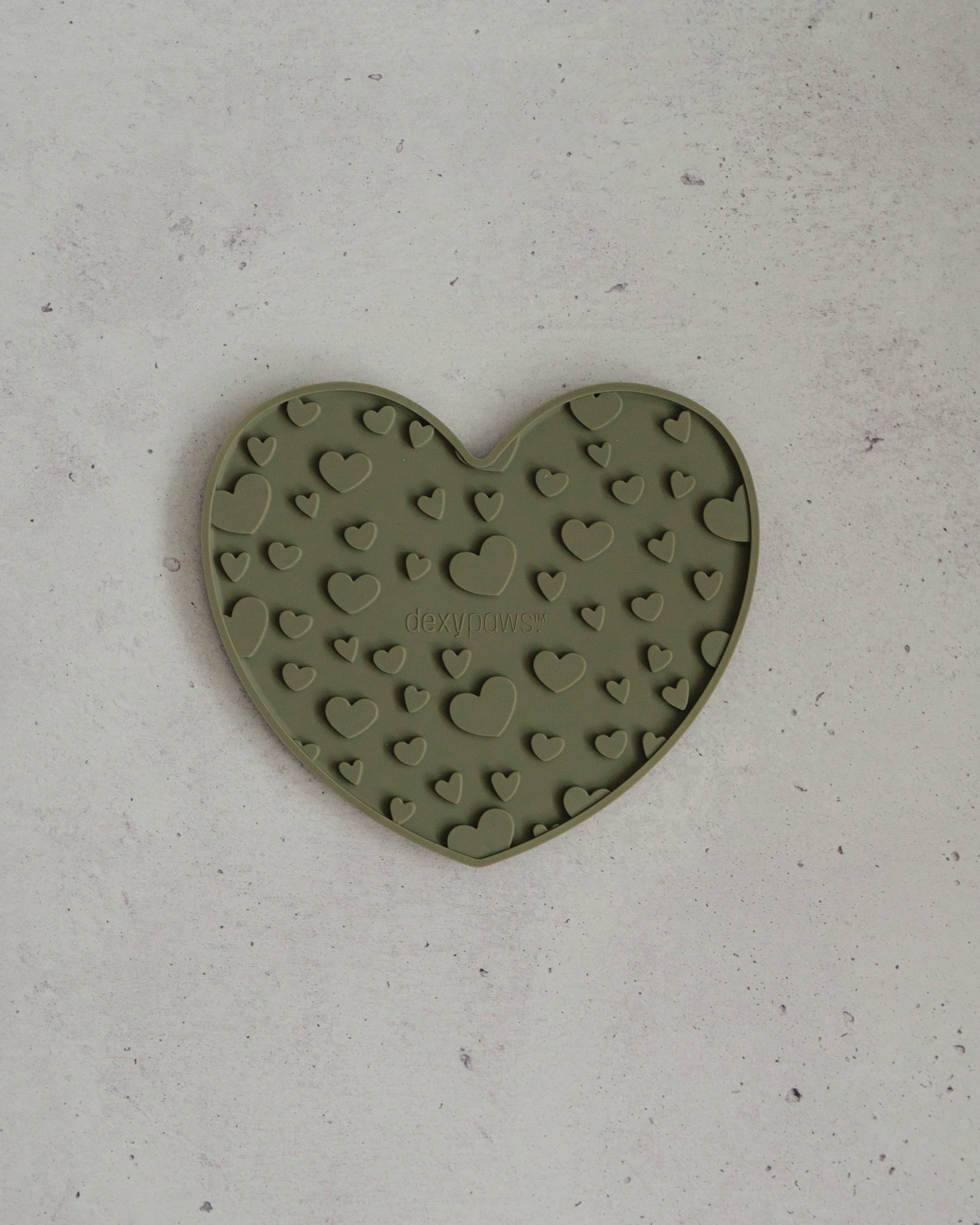 dexypaws - Wholesale Pet Food Mat - Dog - Green Heart Shaped Enrichment Lick Mat4