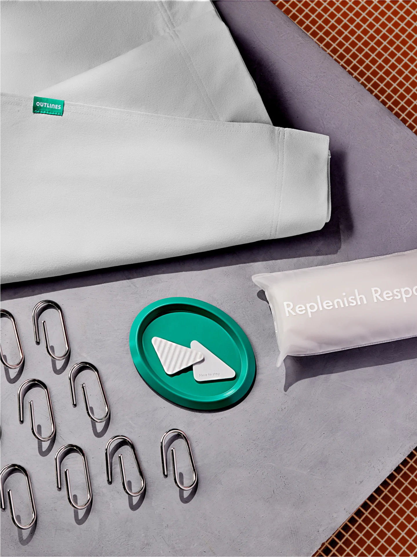 Outlines - Wholesale Dangle Earrings - The Curl Hooks3