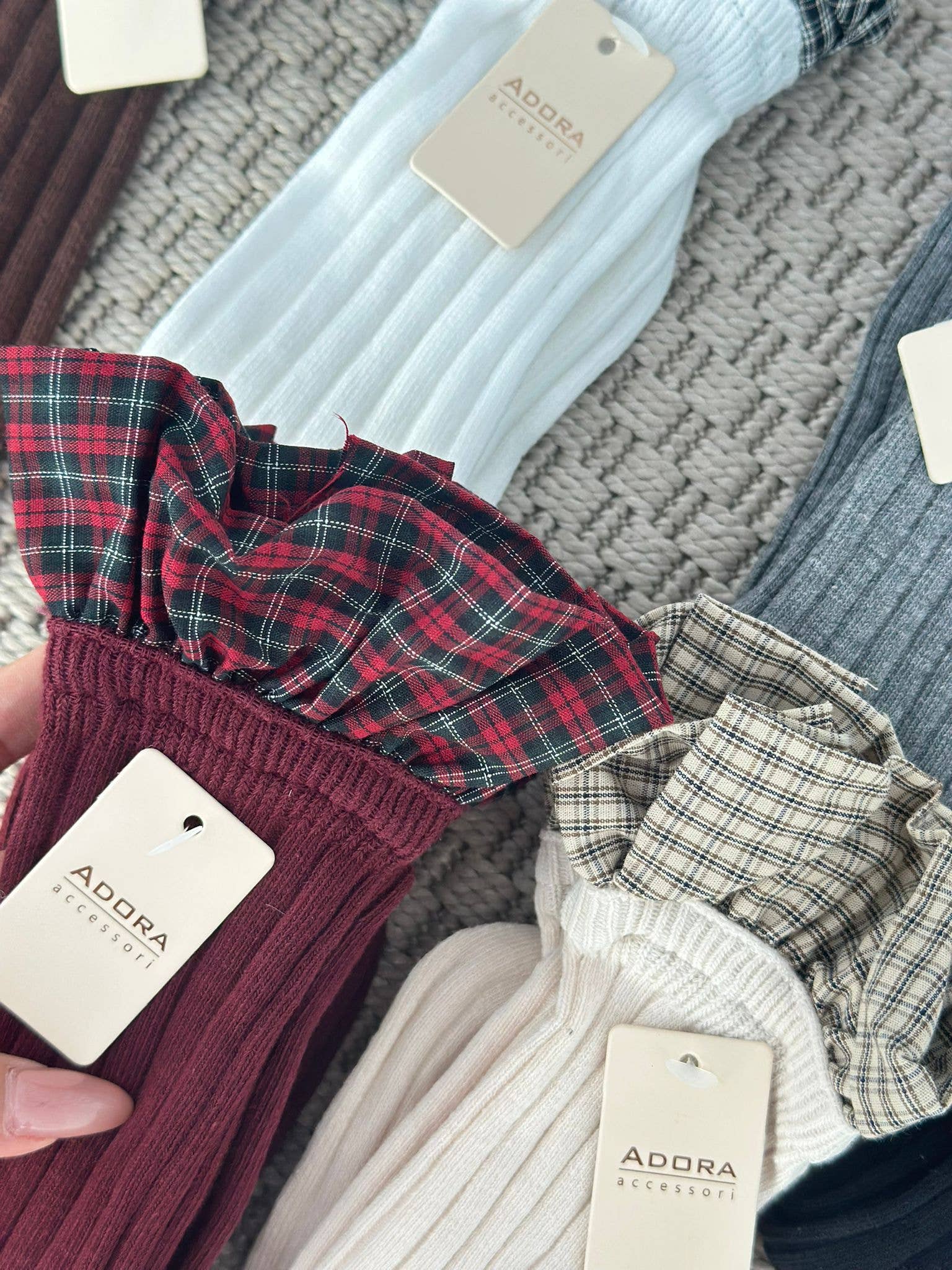 ADORA - Wholesale Socks - Women's - Long socks with ruffled edge in check pattern1