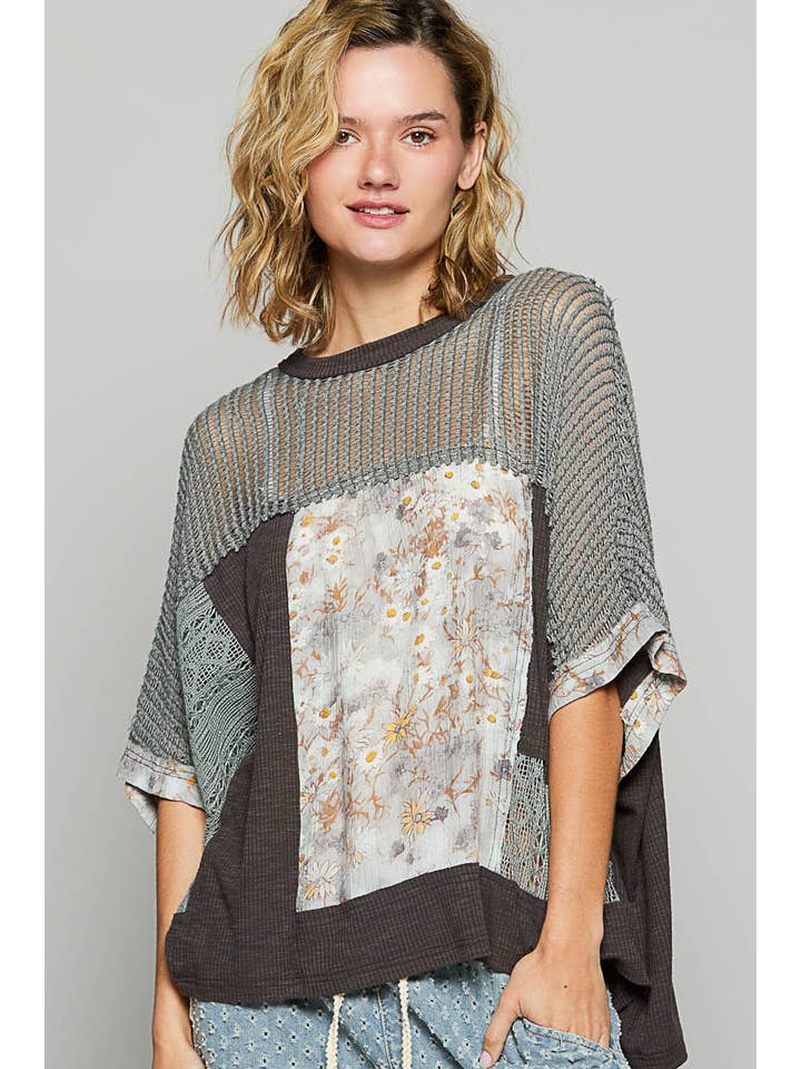 Pol Clothing - Wholesale Knit Top - Women's - Round neck sleeveless floral pattern rib knit top SALE