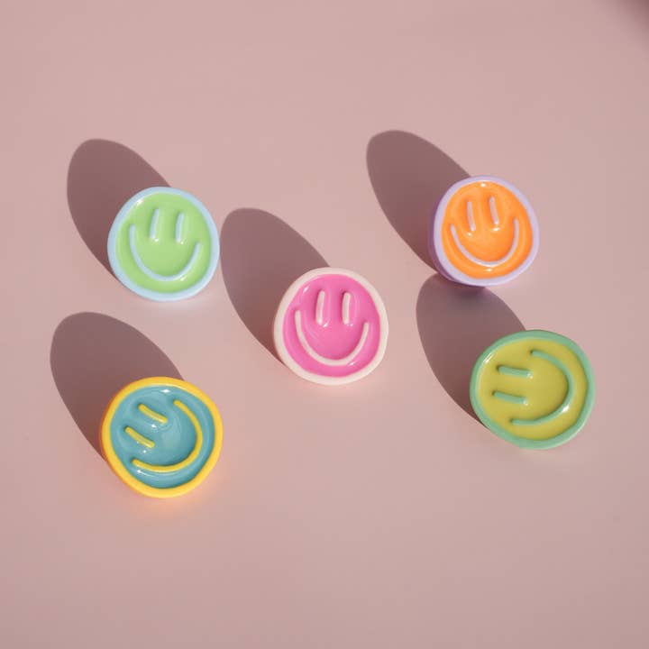 Mini Story Co - Wholesale Lapel Pin/Button - Pastel Smiley Face Pin | Smiley Face Brooch | Colourful Pin Badge | Smile Accessories | Cute Pin for Backpacks and Hats | Gift for Friends3
