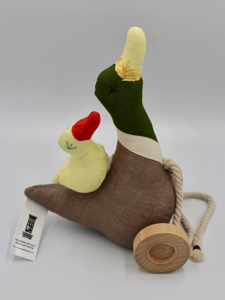 Papa Duck & baby/Pull-toy for wholesale by Brownstone Playhouse