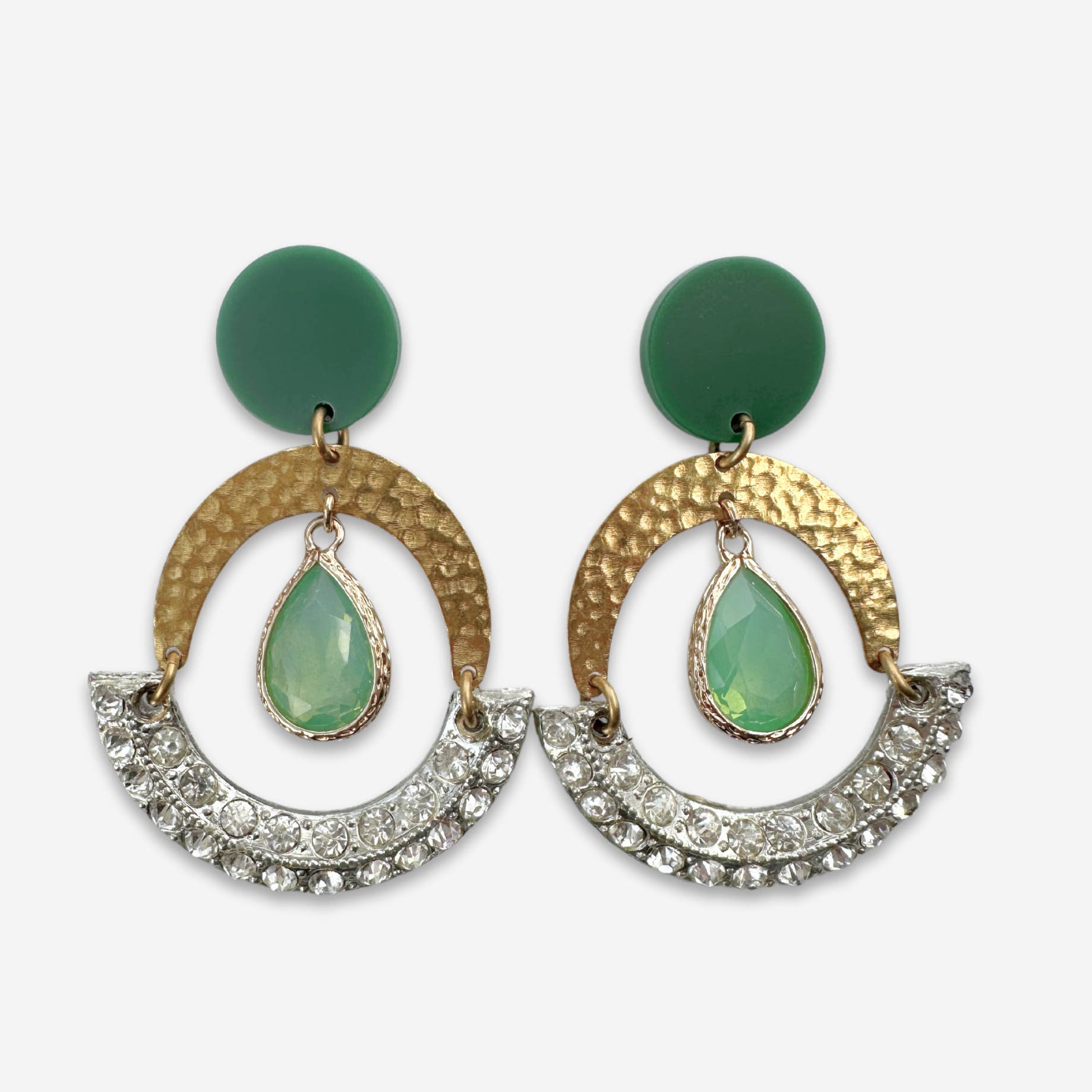 Pendientes grandes rediseñados de latón con diamantes de imitación transparentes y de color verde mar para venta al por mayor de Lulu’s Petals