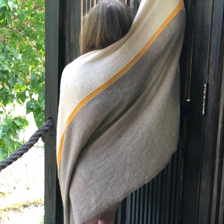 The Gold Horizon Travelwrap for wholesale by Sigi Style