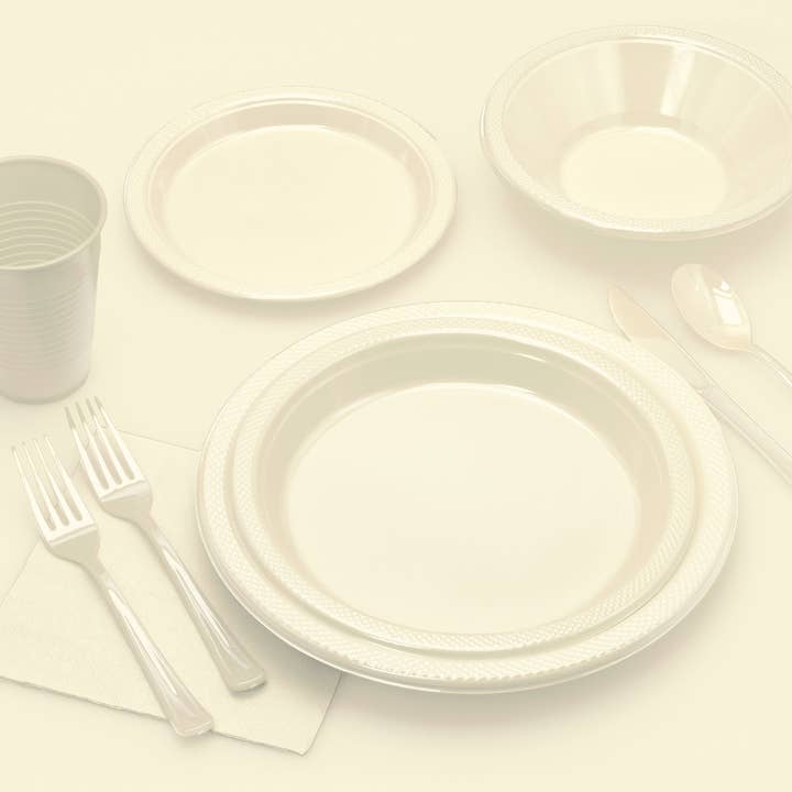 10 In. Ivory Plastic Plates Disposable - 50 Ct. for wholesale on Faire