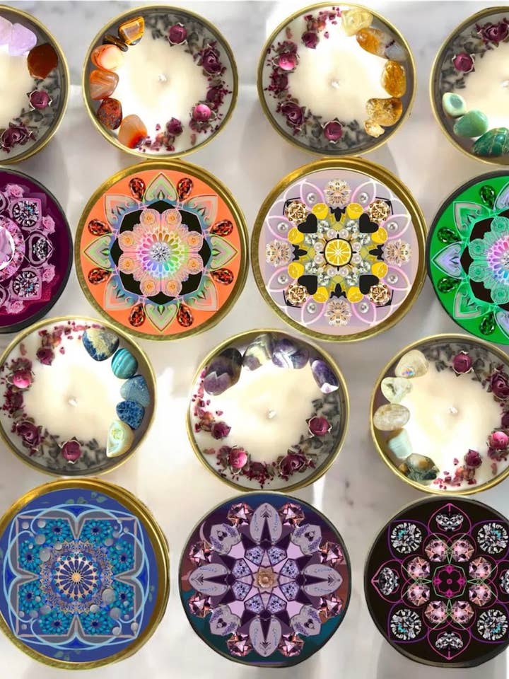 7-chakra lysesæt | 4 oz guldbeholdere | Krystaller & intention for engroshandel hos Namaste Home