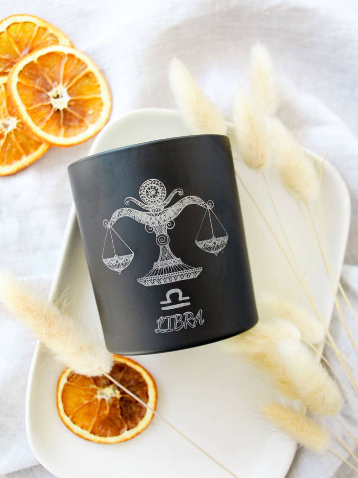 12 Großhandel Gravierte Horoskop-Sojakerzen für den Großhandel von Wholesale Candles