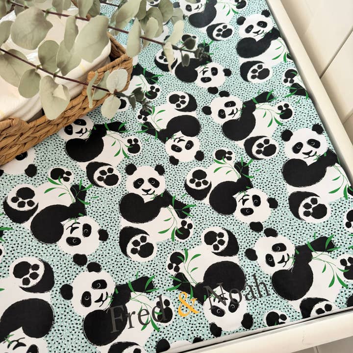Fred & Noah – wholesale Blöjbytesmatta - Baby – Panda Skötmatta