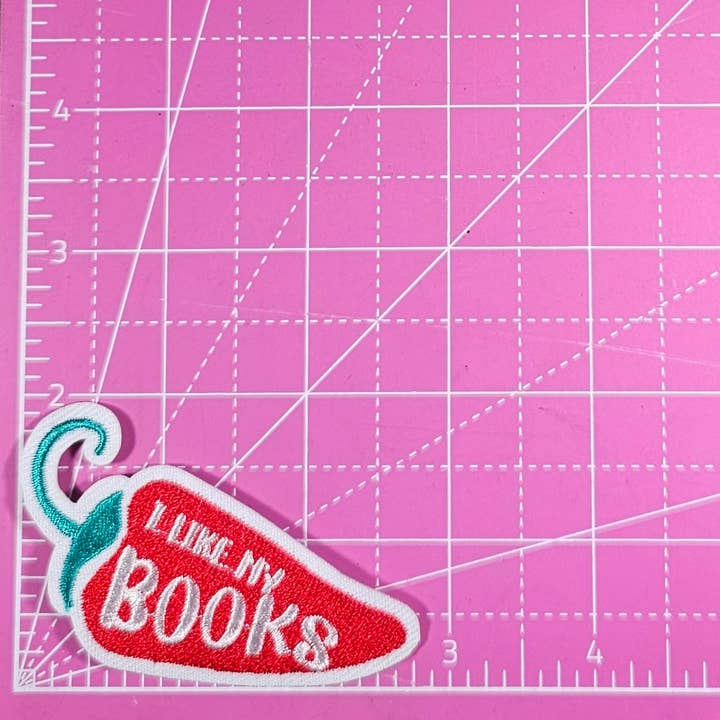 Scratch Decor - Wholesale Patch - I Like My Books Spicy Pepper Embroidery Iron On Patch1