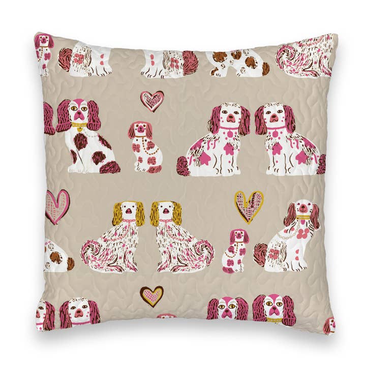 Coussin matelassé rose Foo Dogs 20" pour la vente par Ida Mae Home