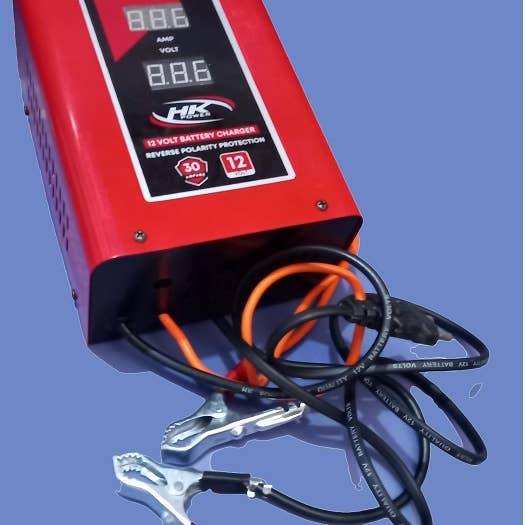 ShahNawaz & Sons - Vente Chargeurs portables - Chargeur de batterie de voiture 12V 20AH6